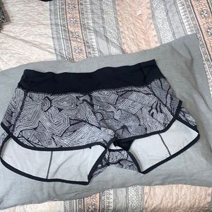 Lululemon Shorts Size 6